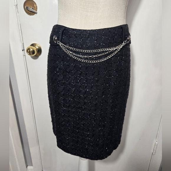 White House Black Market Tweed Mini Skirt Metallic Silver Chain Button 6 - Picture 4 of 10